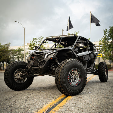 35 inch tires on a can am x3 polished wheels vnm forged